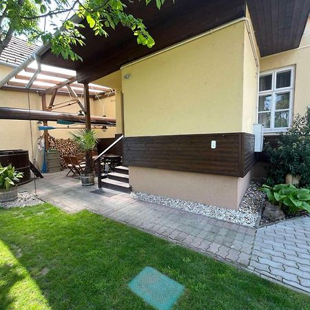 Abigel Vendeghaz Keszthely Villa Bagian luar foto